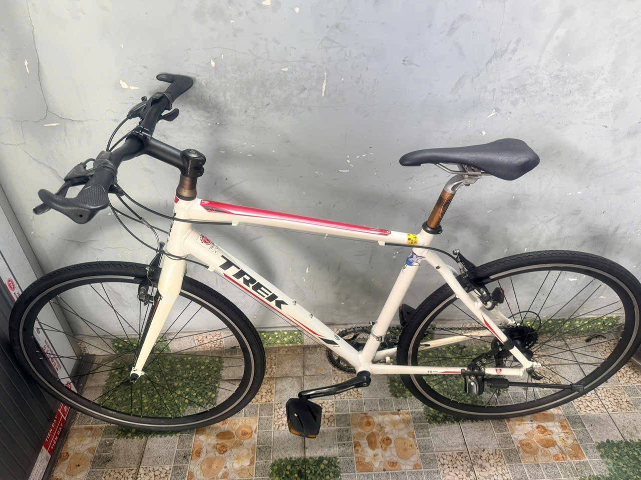 Xe đạp trek FX 7.5 nhật bãi Xe đạp trek FX 7.5 nhật bãi