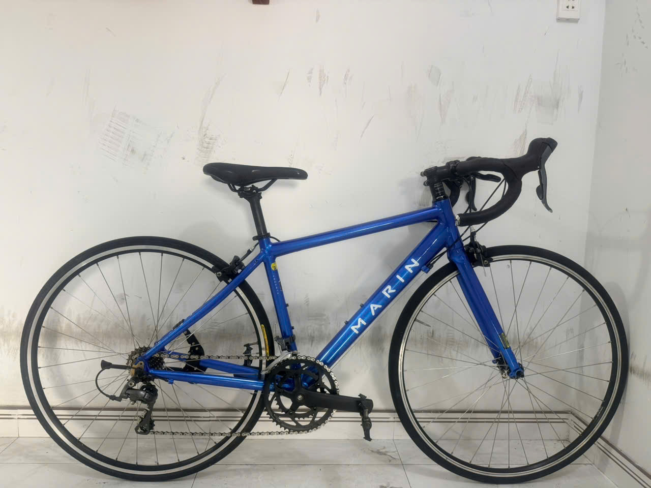 Tại sao xe đạp bị rơ trục giữa và cách kiểm tra